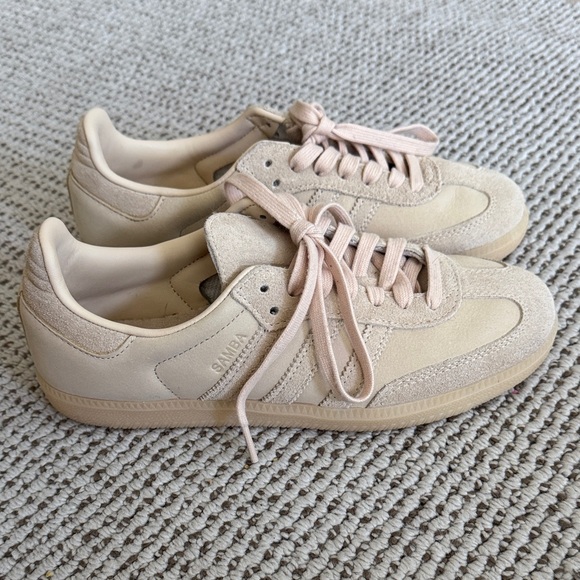 Adidas Beige Sambas - Picture 3 of 5